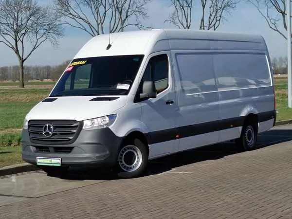 Mercedes-Benz Sprinter 319 L3H2 Maxi Airco V6 Image 2